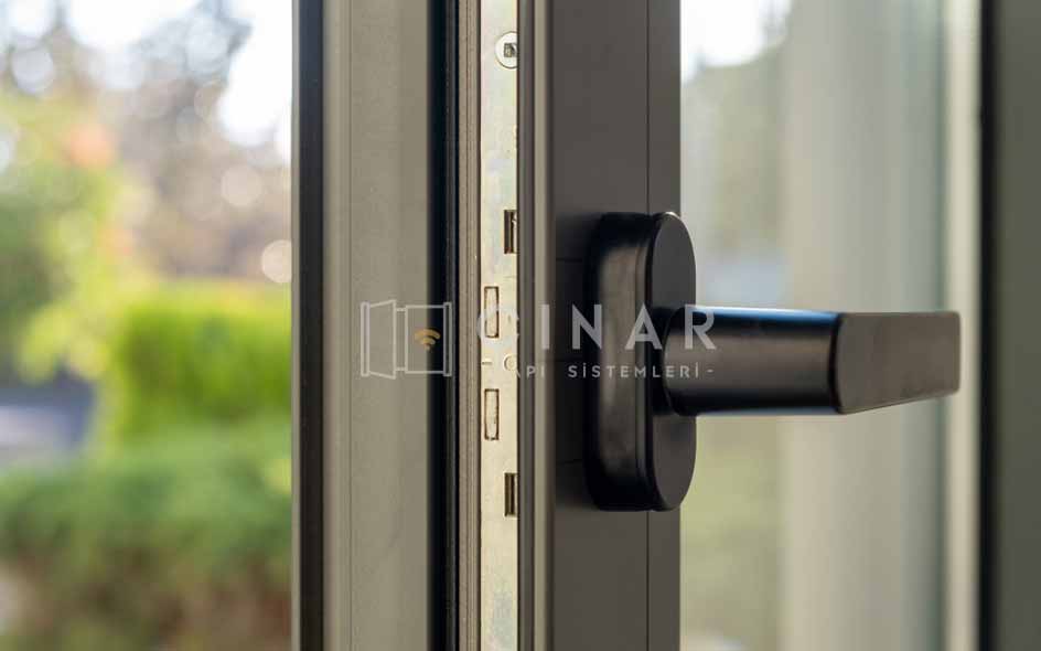 Alüminyum Kapı Sistemlerinin Faydaları - Çınar Kapı Sistemleri
