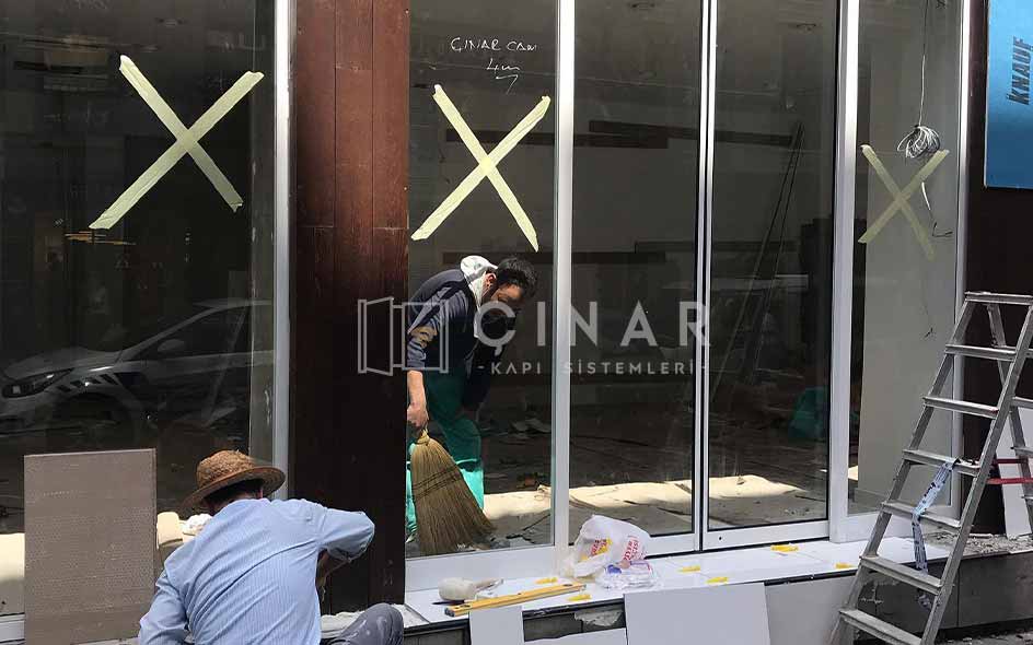 Bahçelievler Otomatik Kapı Servisi - Çınar Kapı Sistemleri