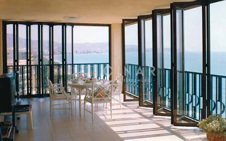 Sefaköy Cam Balkon Servisi - Çınar Kapı Sistemleri