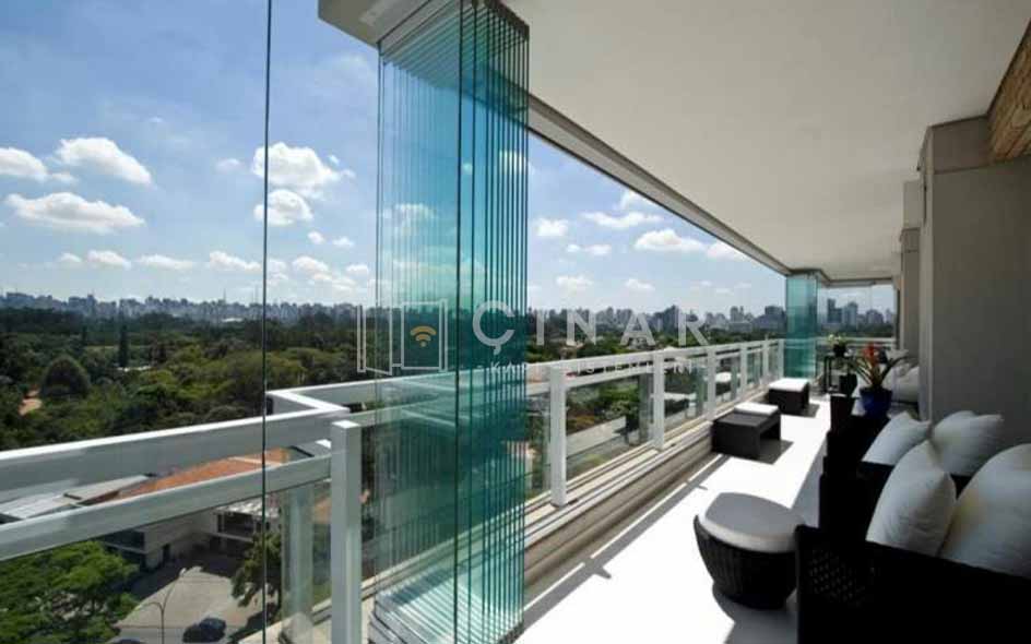 Sefaköy Katlanır Cam Balkon Sistemleri Servisi - Çınar Kapı Sistemleri