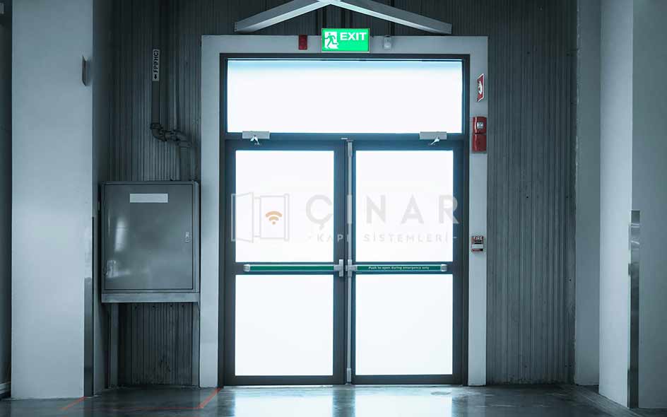 Cam Kapı Üretimi - Çınar Kapı Sistemleri